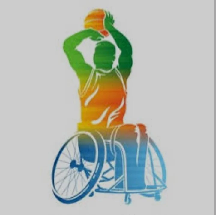 Silhueta colorida de atleta em cadeira de rodas fazendo arremesso